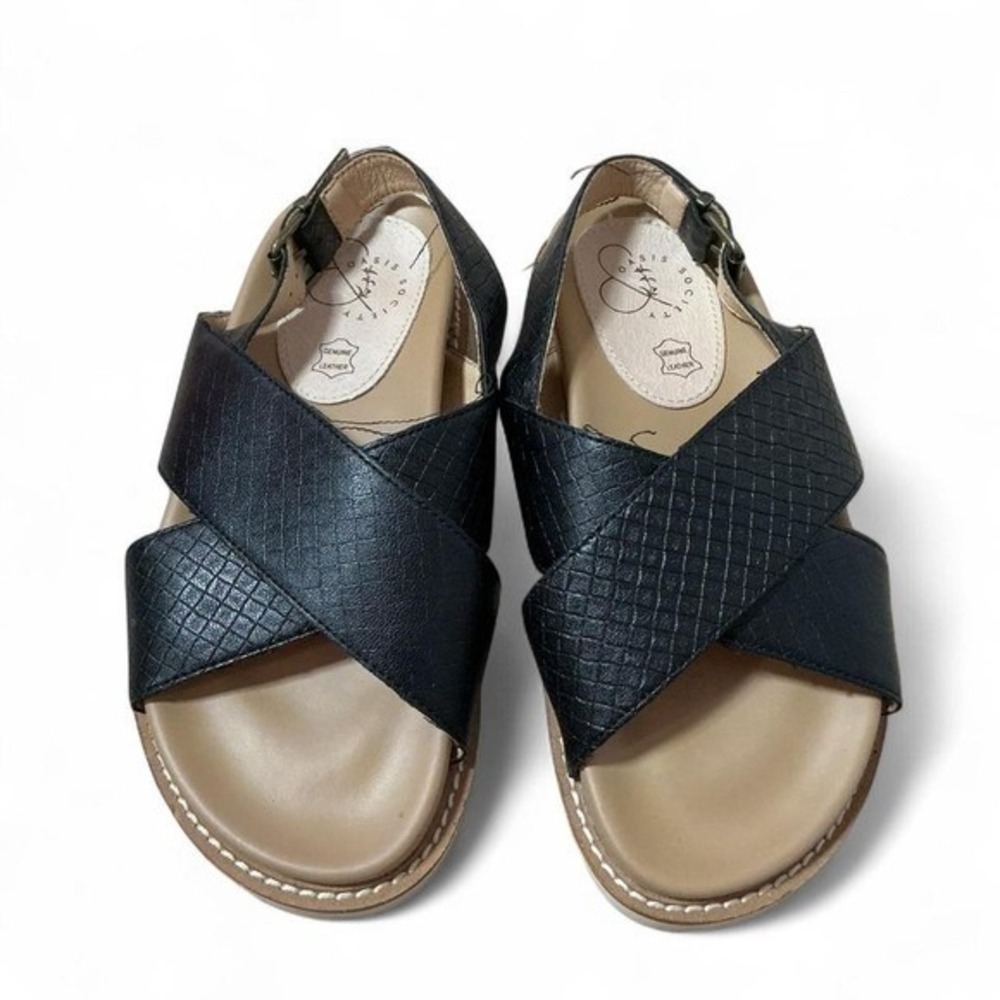 Oasis Society Criss Cross Slingback Sandals Womens 7 Black Embossed Flat Comfort